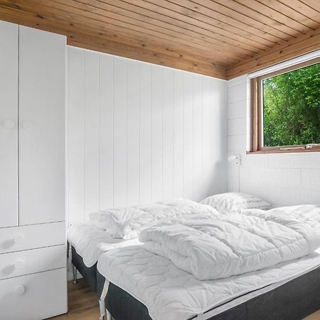 Amazing Home In Kalundborg With Kitchen エクステリア 写真