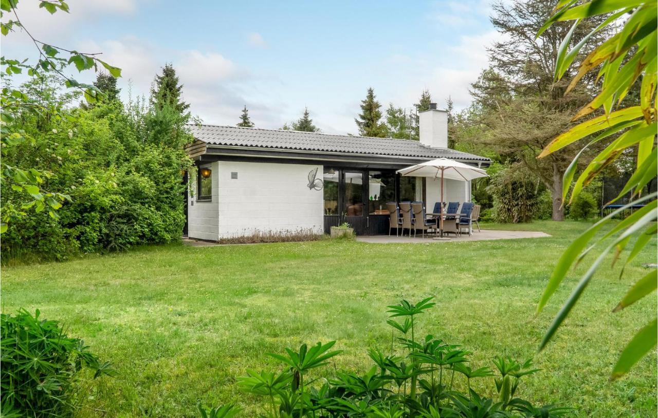 Amazing Home In Kalundborg With Kitchen エクステリア 写真