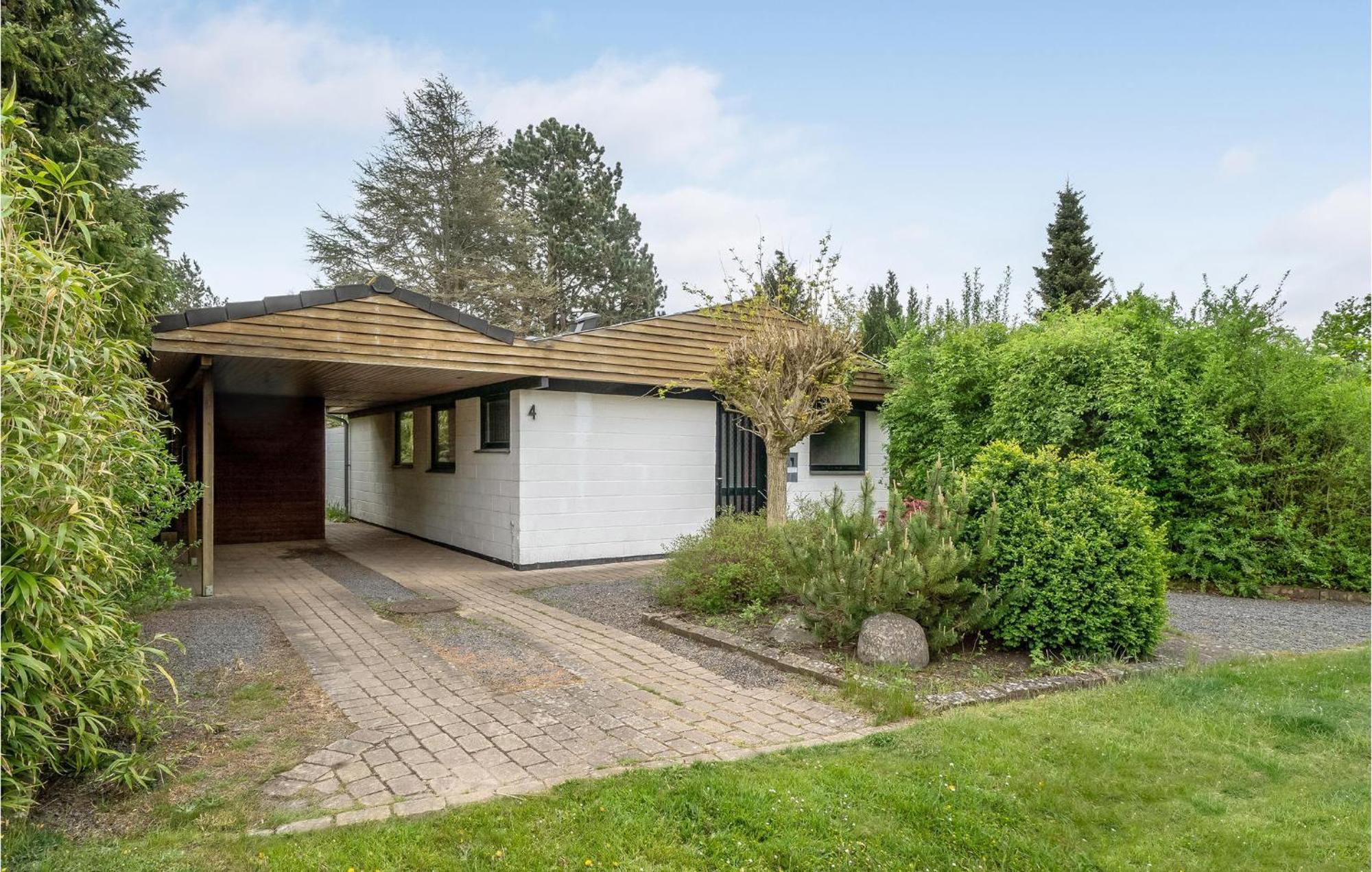 Amazing Home In Kalundborg With Kitchen エクステリア 写真