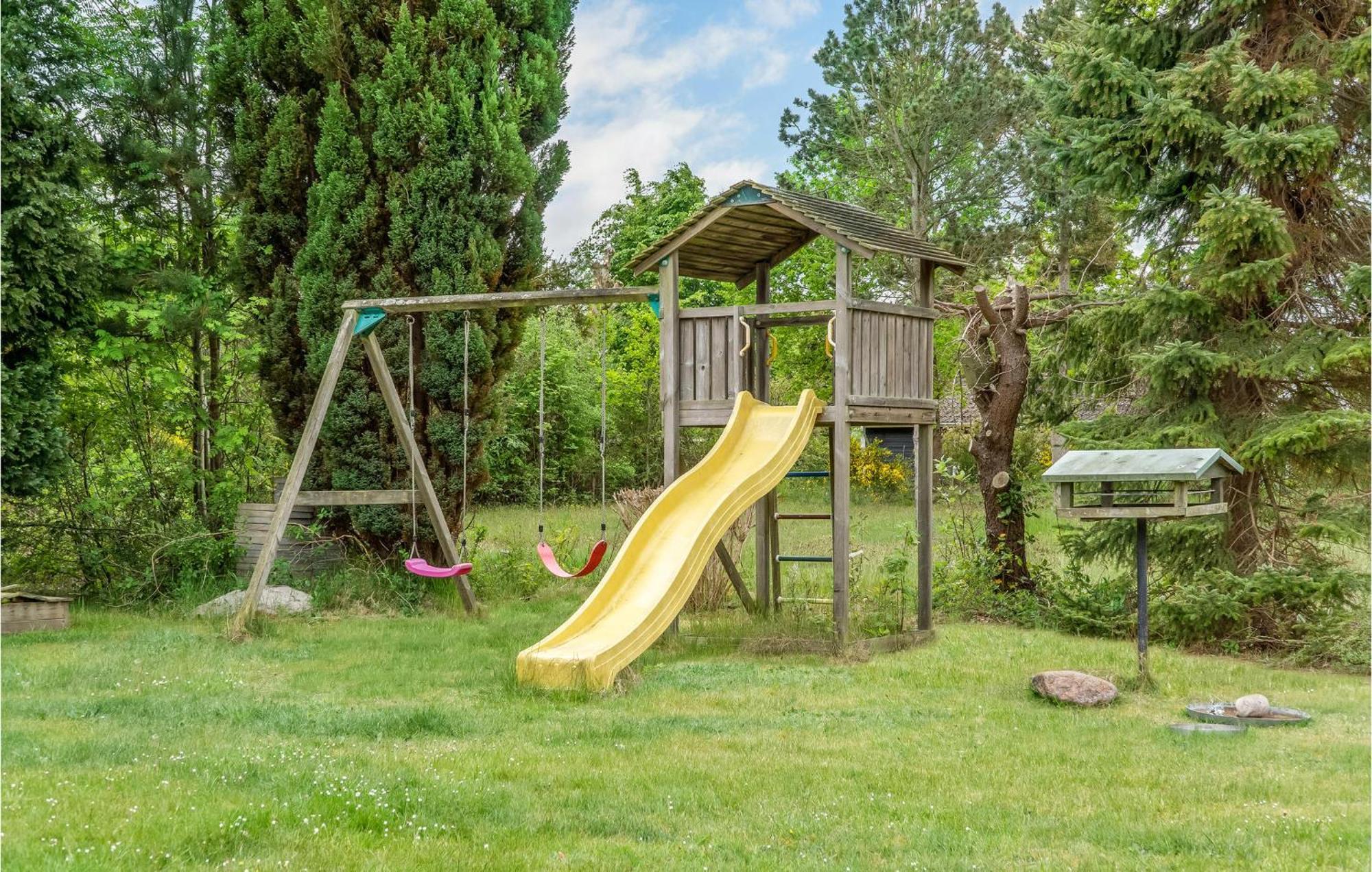 Amazing Home In Kalundborg With Kitchen エクステリア 写真